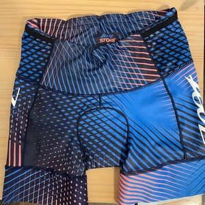 NWOT women’s Zoot Stoke 4” LTD triathlon shorts size medium.